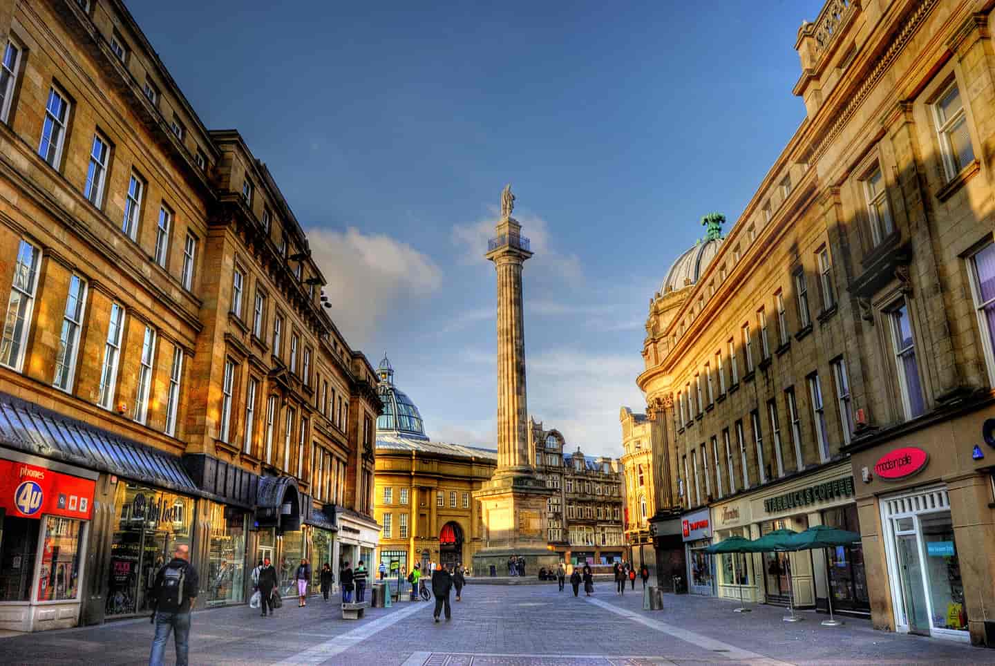 Student Accommodation in Newcastle - Grey's Monument at the metro station