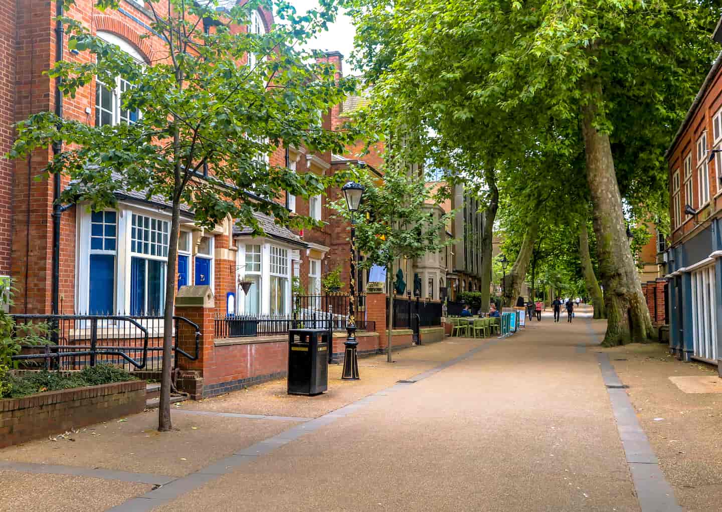 Student Accommodation in Leicester - A stroll down New Walk