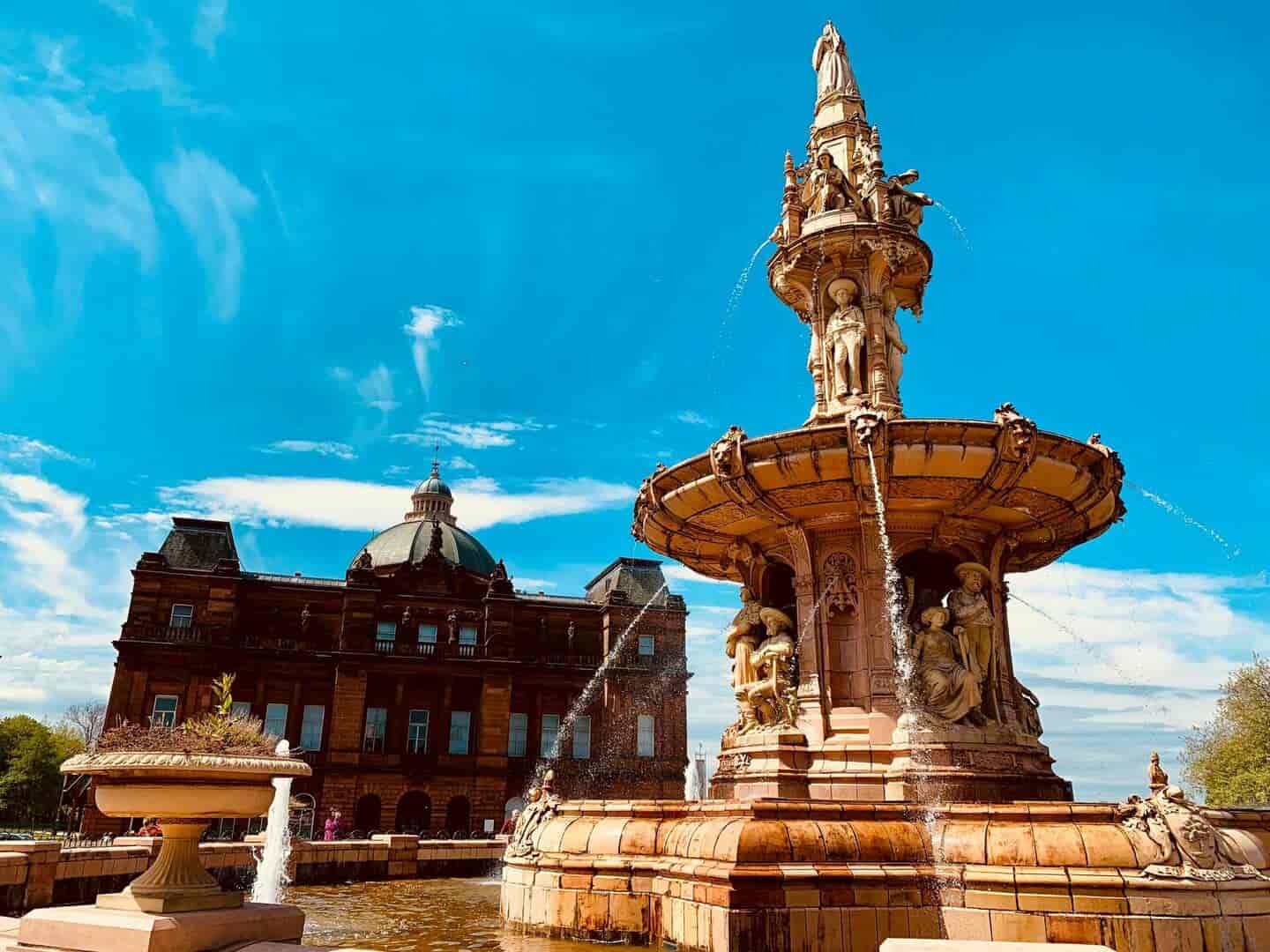 Student Accommodation in Glasgow - Doulton Fountain, the largest terracotta fountain ever constructed