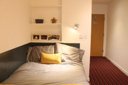 4 Bed Cluster 4 bed student flat to rent on Castle Street, Leicester, LE1
